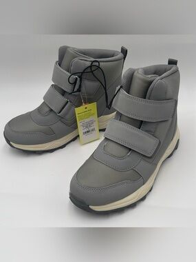 NWT All In Motion Kids Faux Leather Winter Boots
Waterproof Size 4